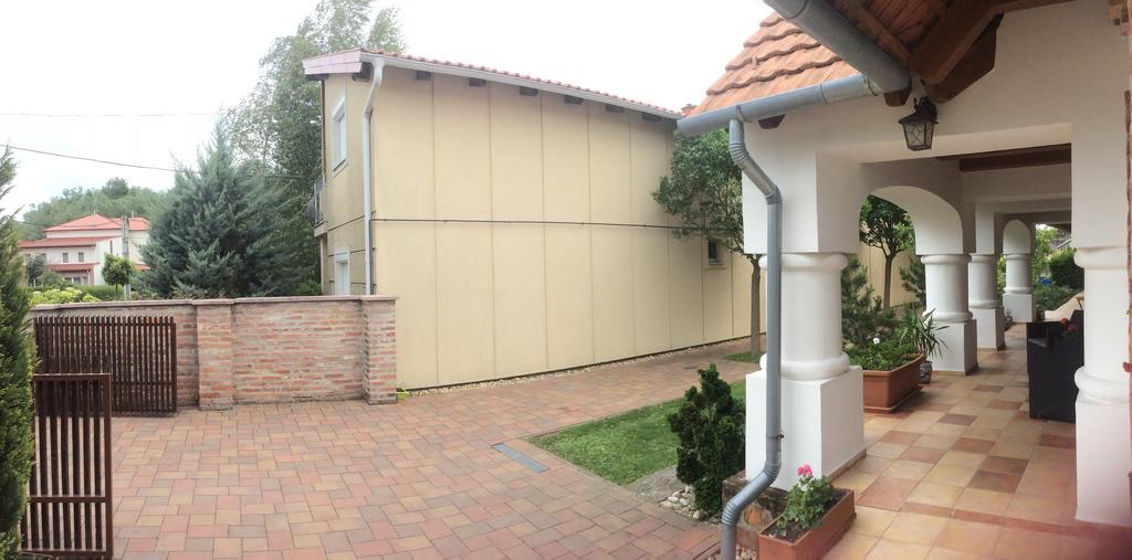 Negy Evszak Apartmanhaz زلاكاروس المظهر الخارجي الصورة